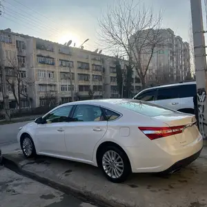 Toyota Avalon, 2015