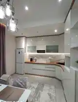 2-комн. квартира, 2 этаж, 70м², Универмаг-7