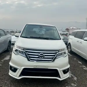 Nissan Serena, 2015