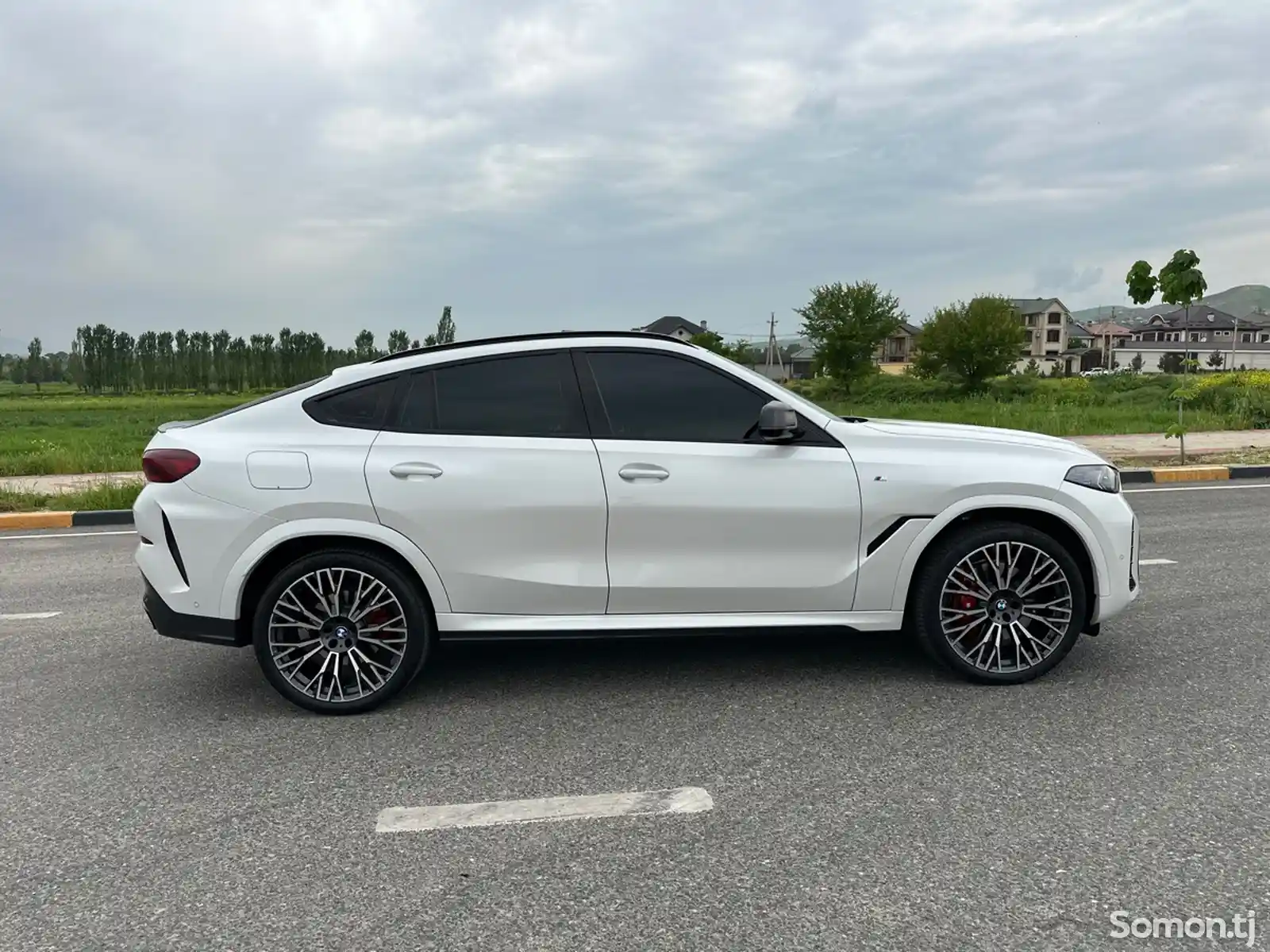 BMW X6, 2024-3