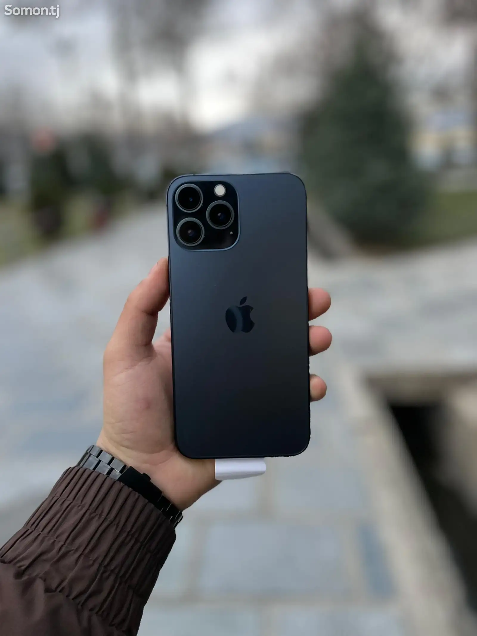 Apple iPhone Xr в корпусе 15 Pro Max, 256 gb-1