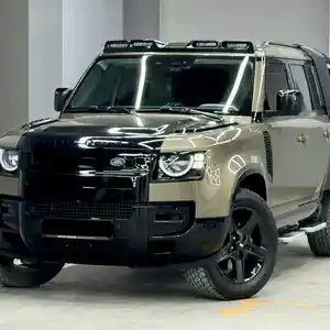 Land Rover Defender, 2021