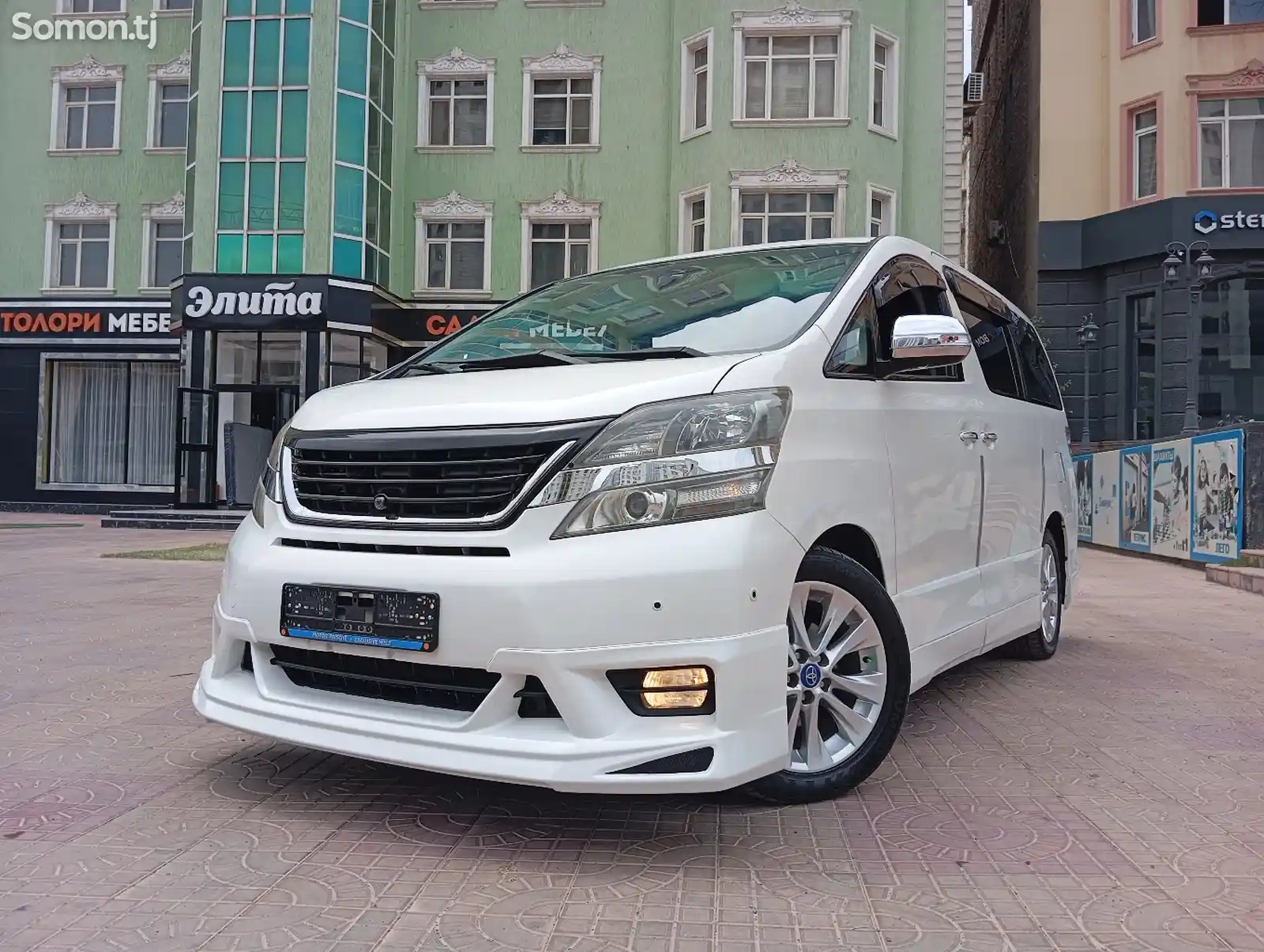 Toyota Vellfire, 2012-6