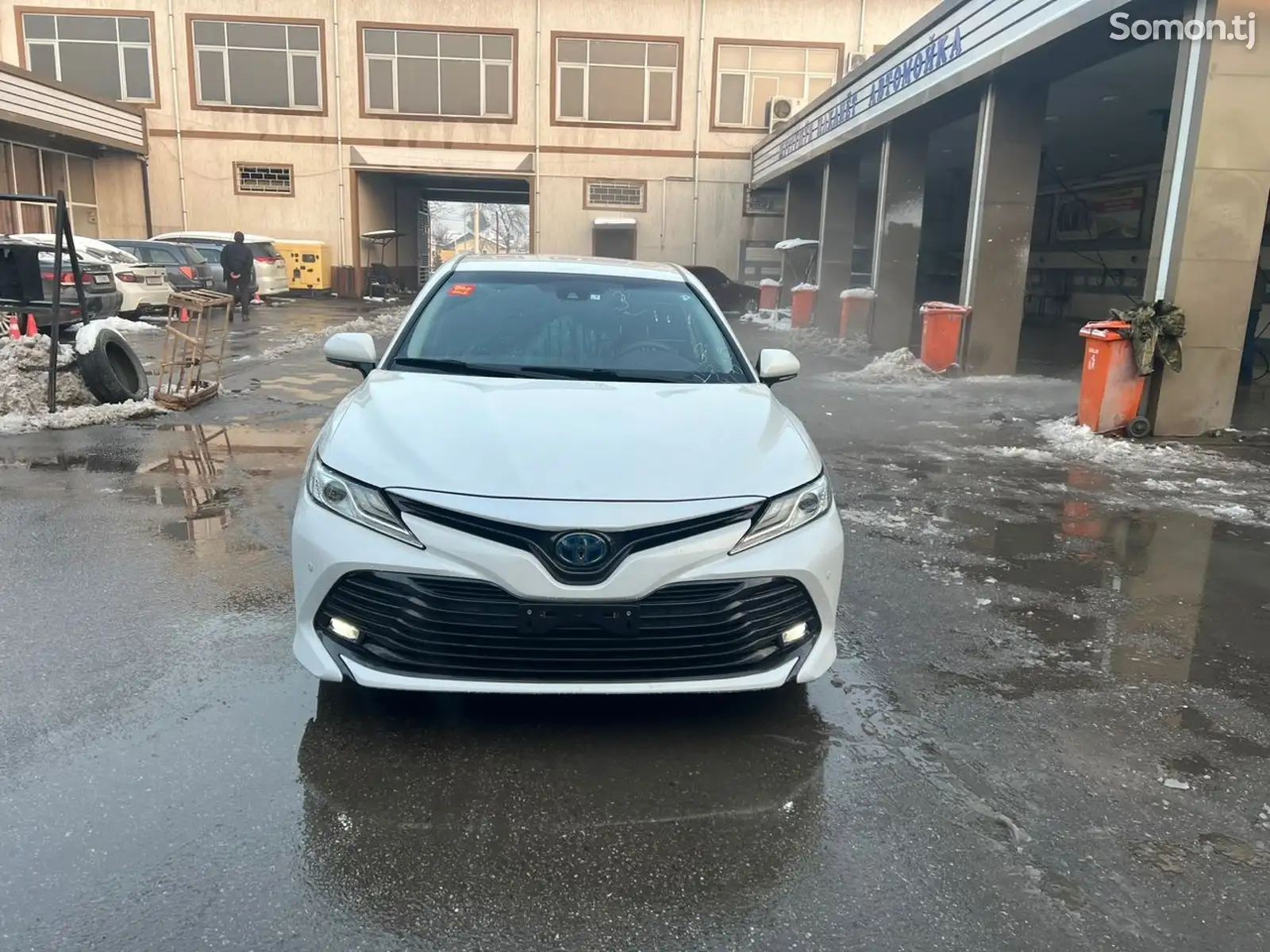 Toyota Camry, 2018-1