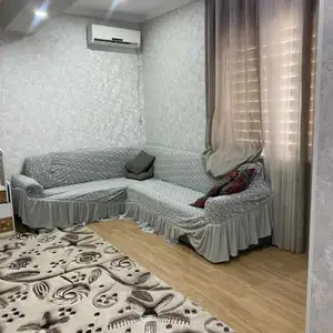 2-комн. квартира, 8 этаж, 53м², Цум