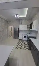 2-комн. квартира, 10 этаж, 78м², Сомони-12