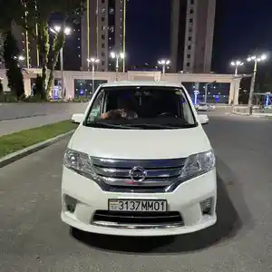 Nissan Serena, 2014