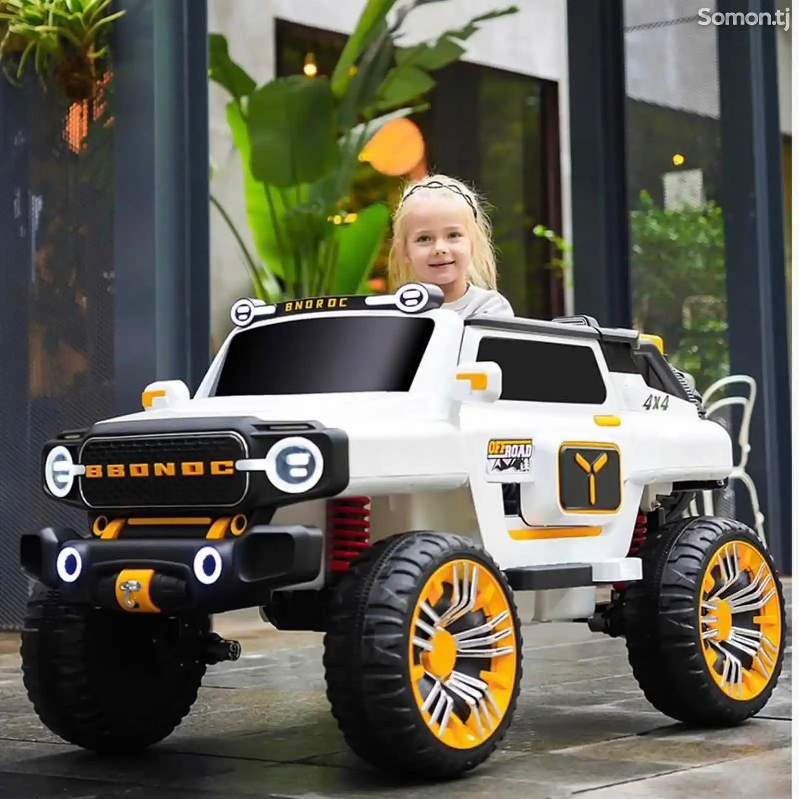 Детский электромобиль-1