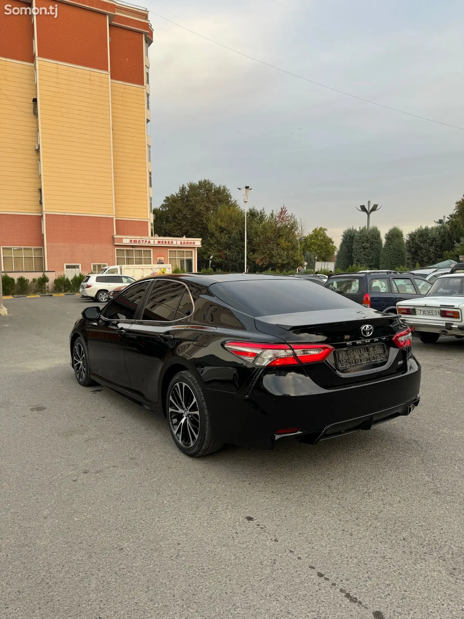 Toyota Camry, 2019-4