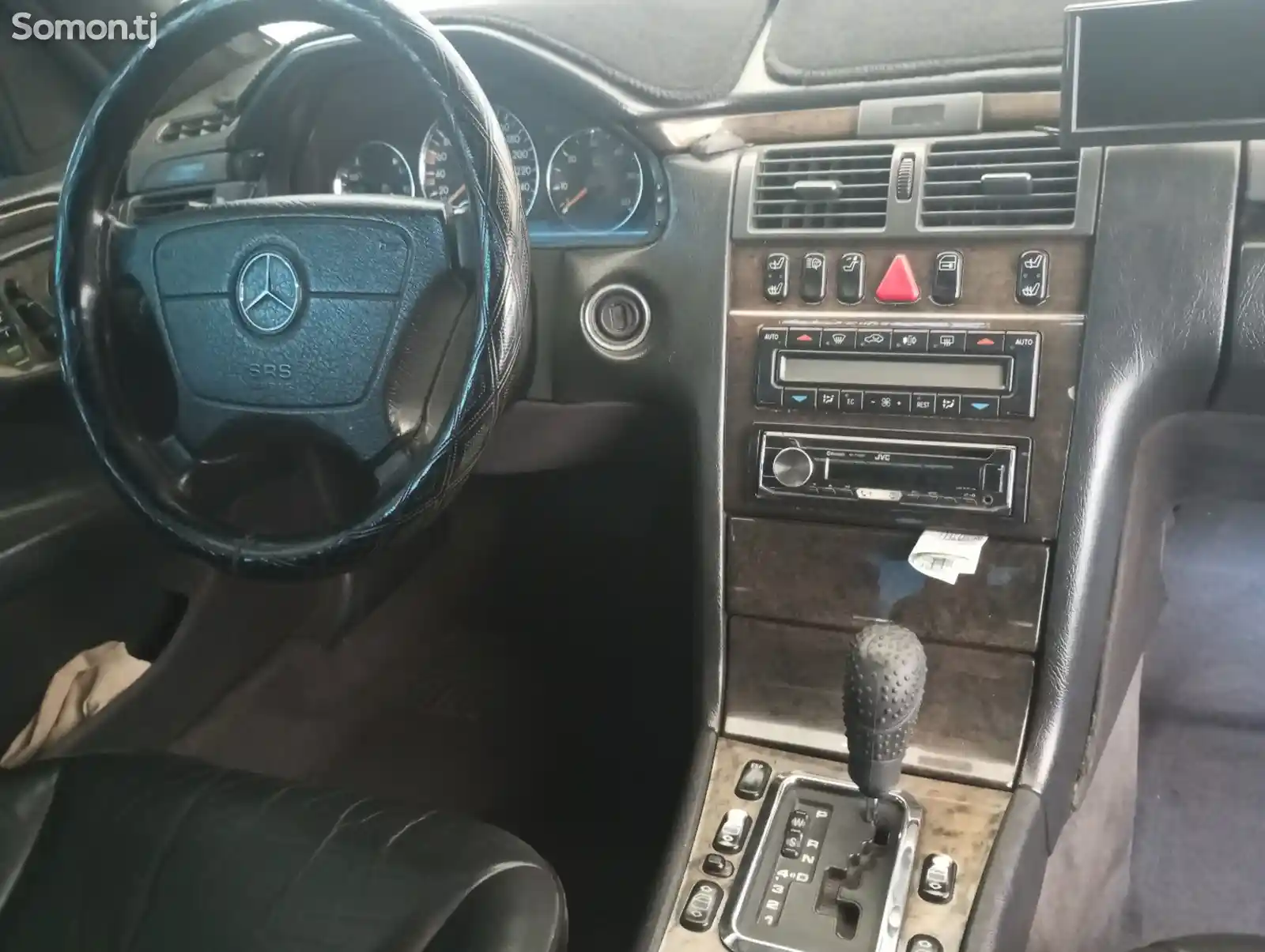 Mercedes-Benz E class, 1999-4