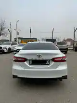 Toyota Camry, 2018-4