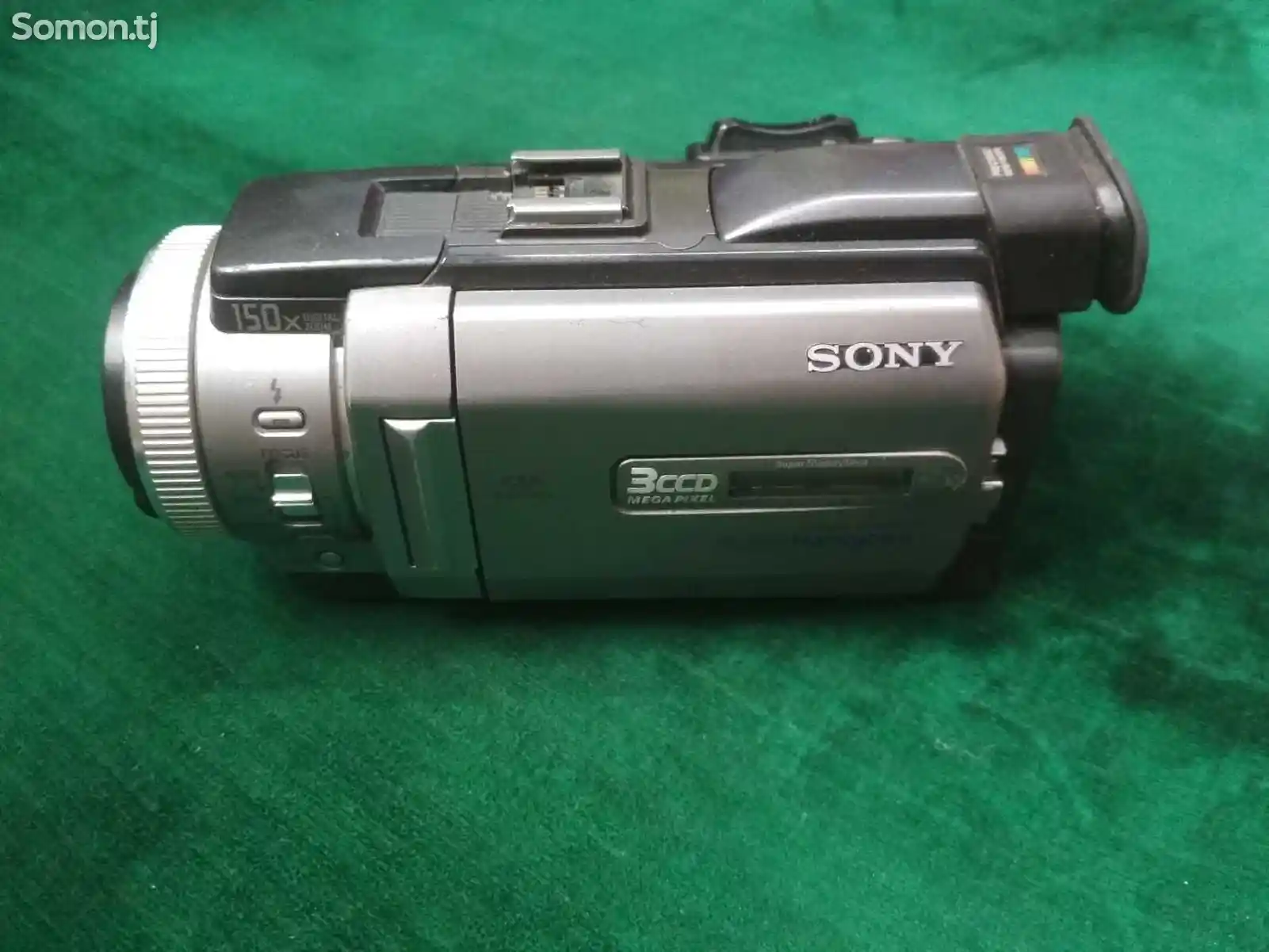 Видеокамера Sony DCR-TRV-940E-2