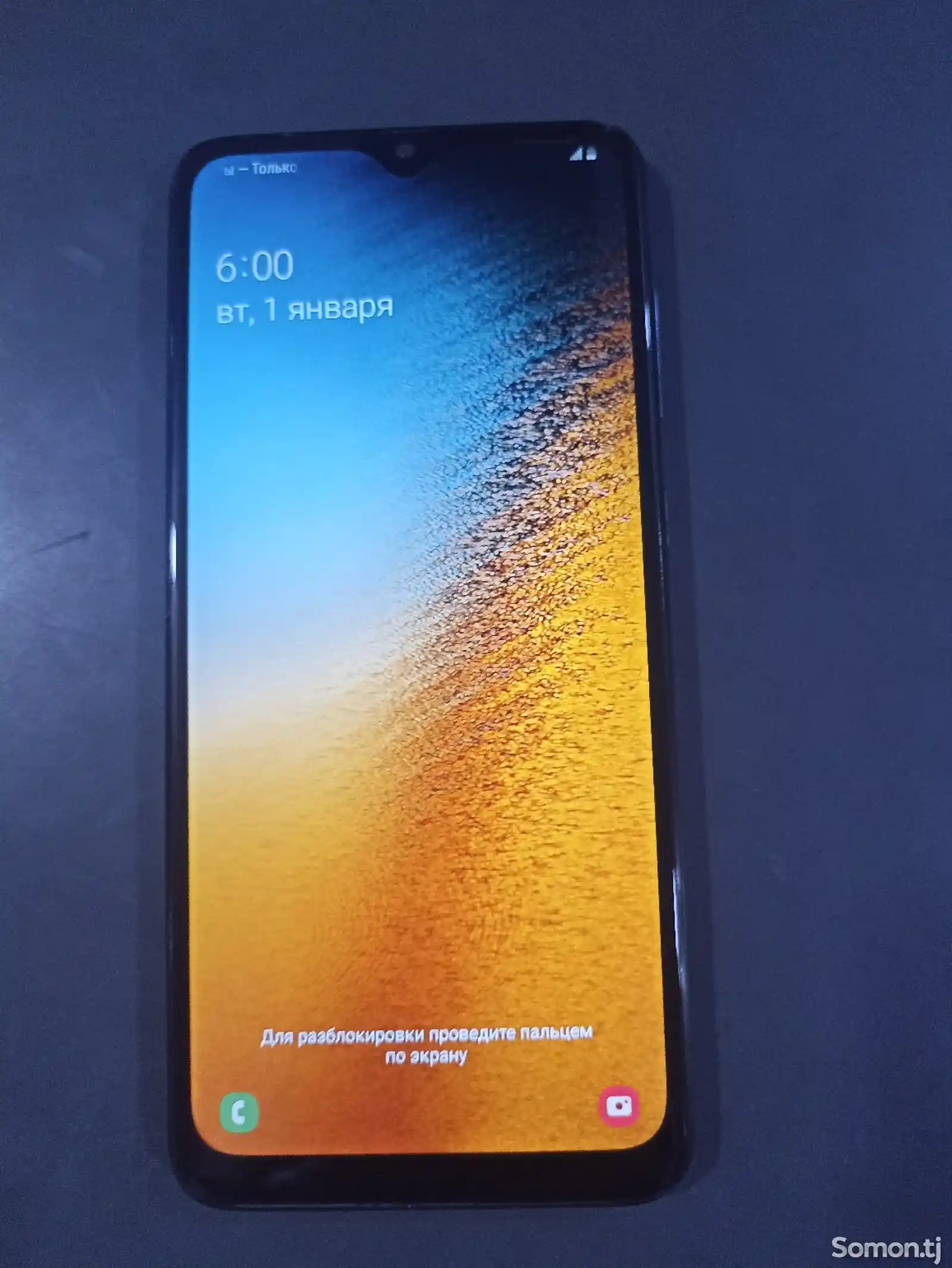 Samsung Galaxy A70-1