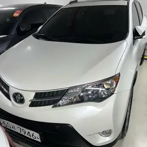 Toyota RAV 4, 2015