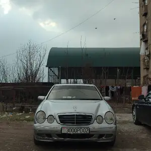 Mercedes-Benz E class, 2000