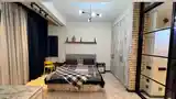 2-комн. квартира, 15 этаж, 60м², дом печати-5