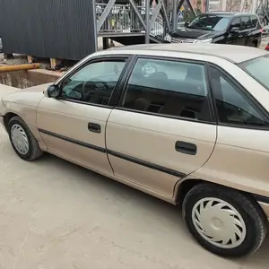 Opel Astra F, 1995