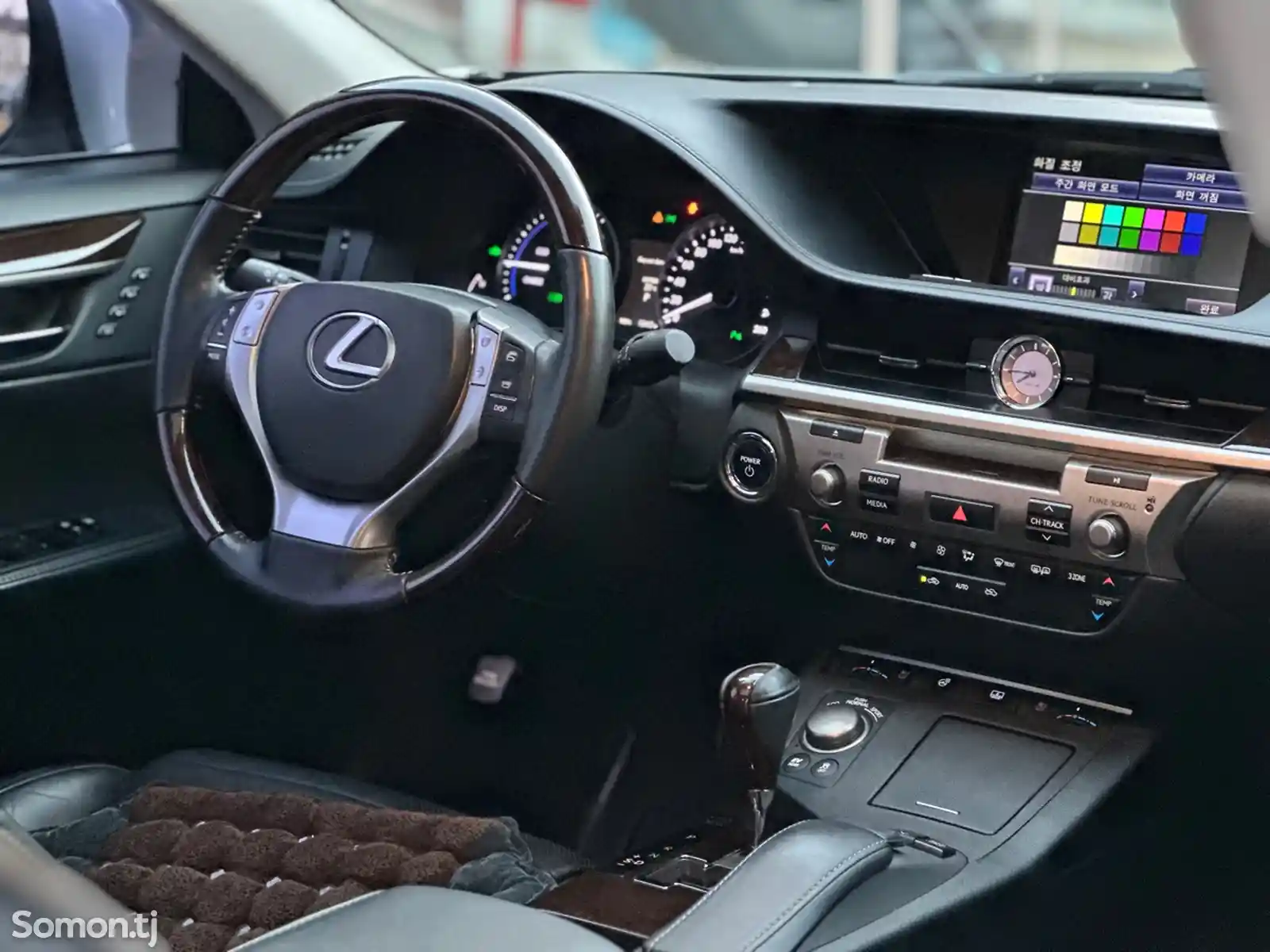 Lexus ES series, 2014-10