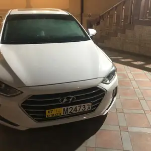 Hyundai Elantra, 2017