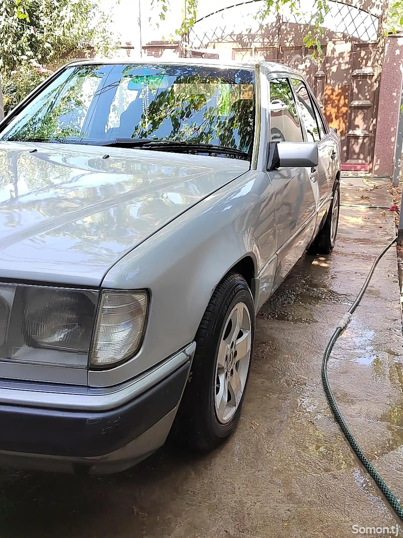 Mercedes-Benz W124, 1993-6