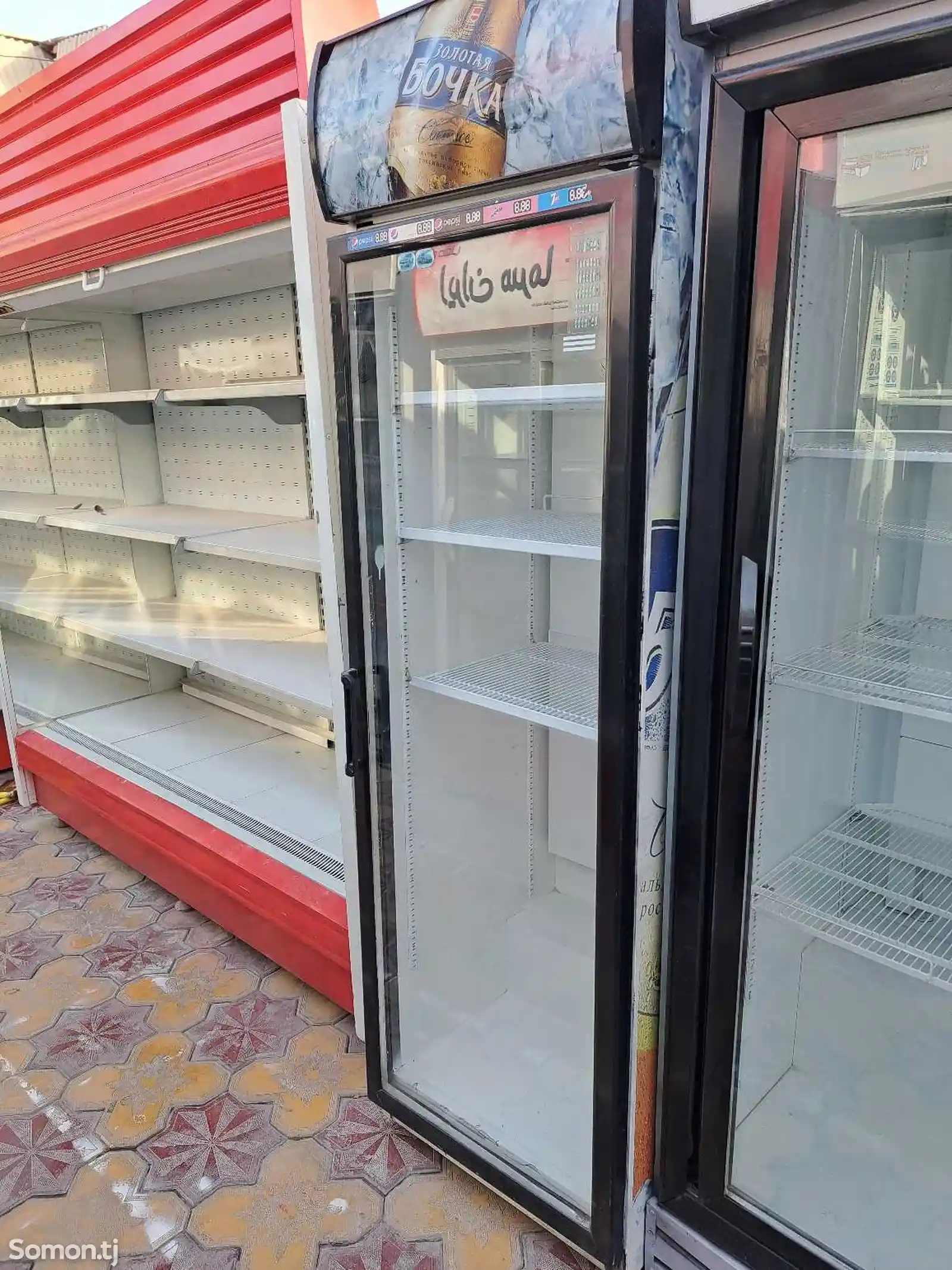 Холодильный шкаф-3