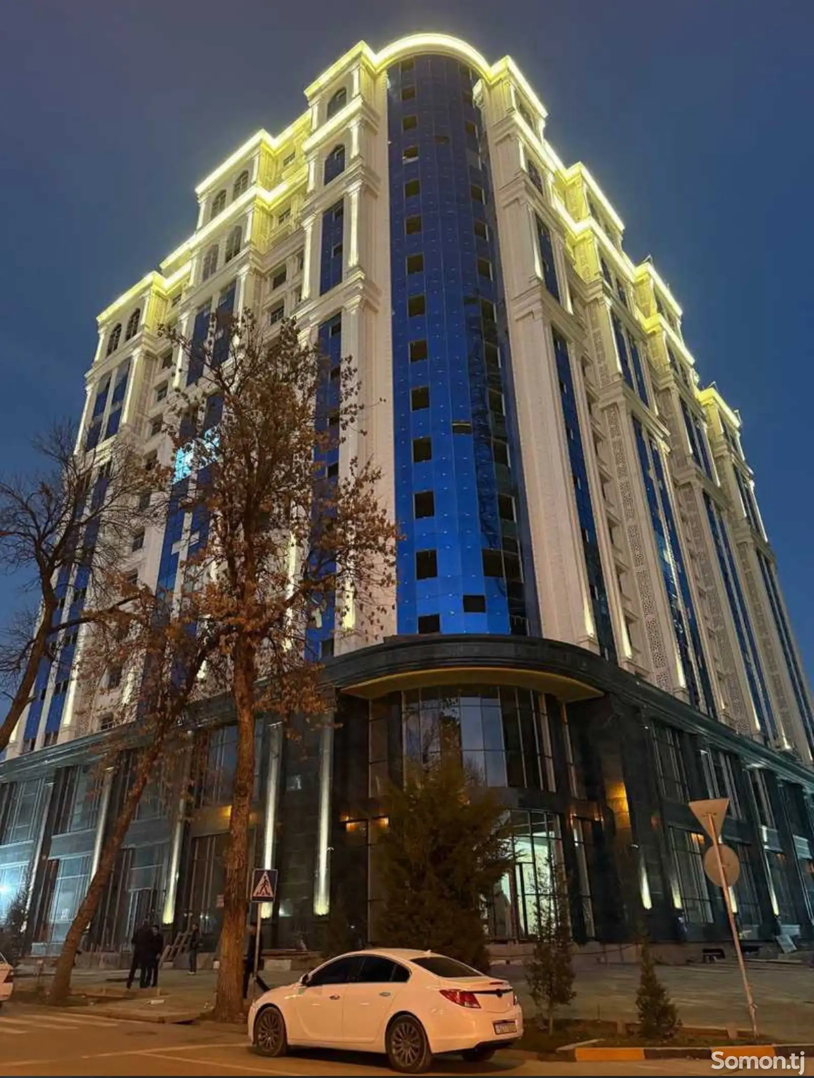 3-комн. квартира, 4 этаж, 105 м², И. Сомони-1