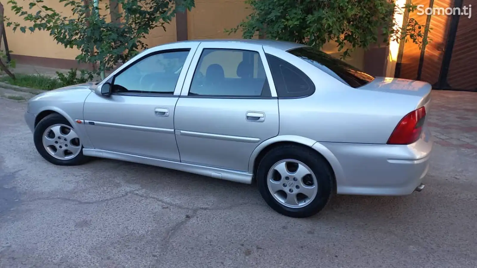 Opel Vectra B, 2000-4