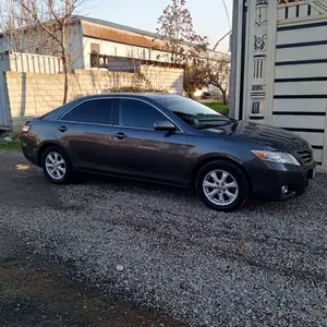 Toyota Camry, 2011