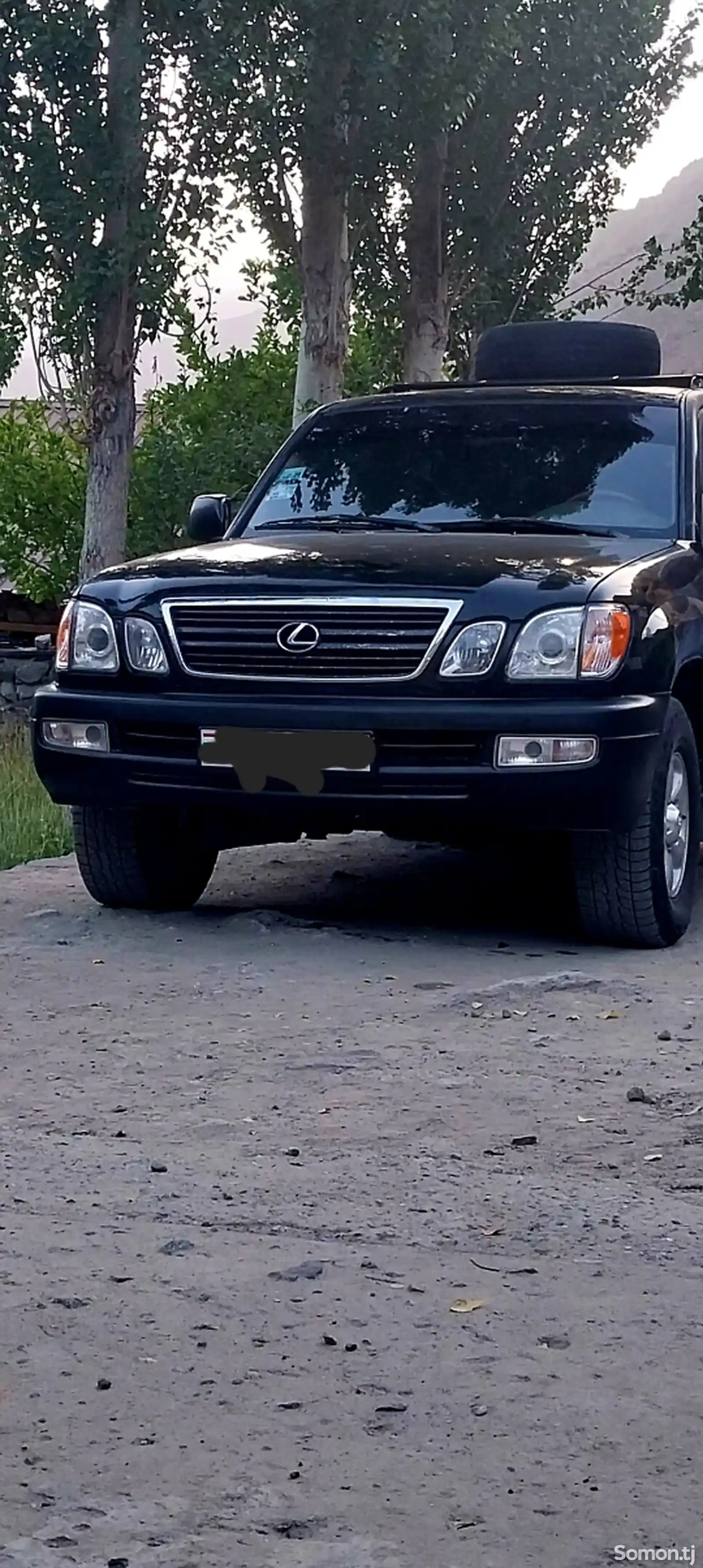 Lexus LX series, 2002-8