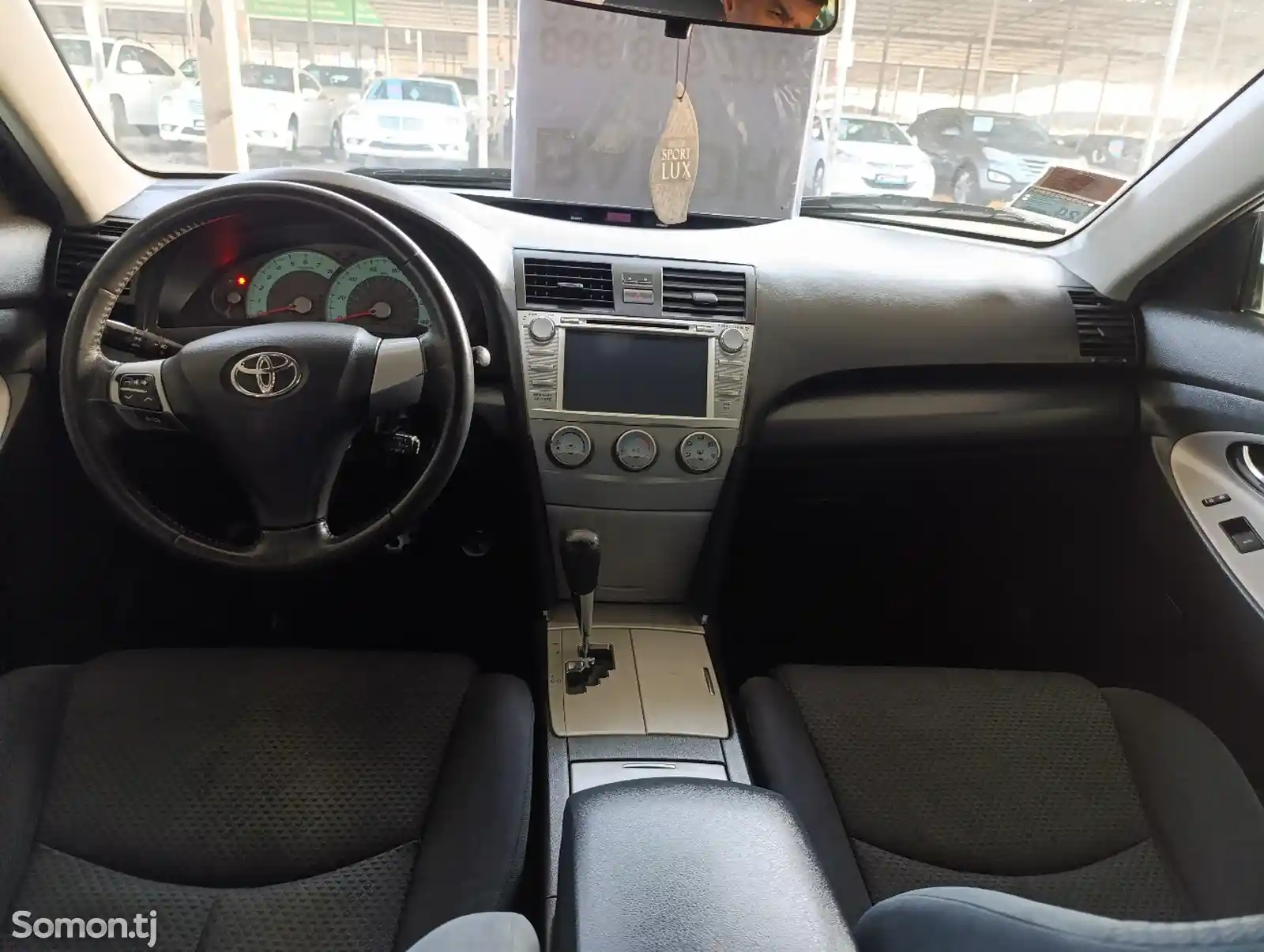 Toyota Camry, 2010-8