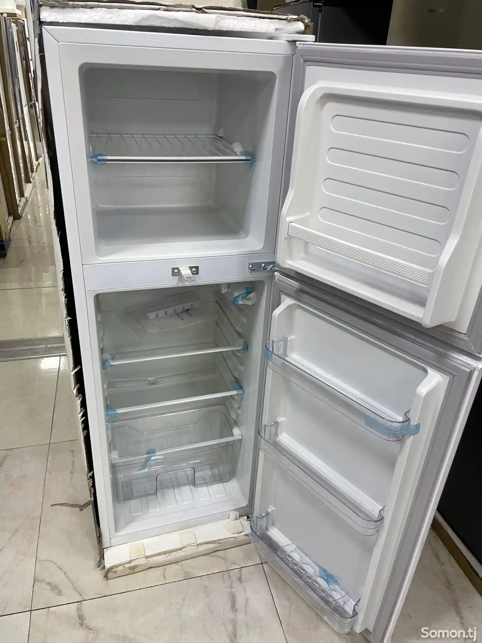 Холодильник Cristal 170w-4