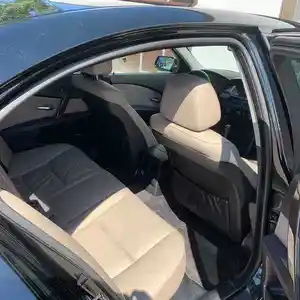 Сиденья и обшивка салона BMW E60