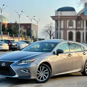 Lexus ES series, 2016