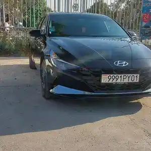 Hyundai Elantra, 2021