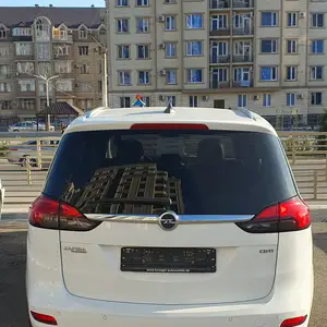 Opel Zafira, 2015