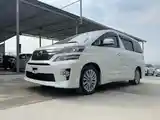 Toyota Vellfire, 2014-2