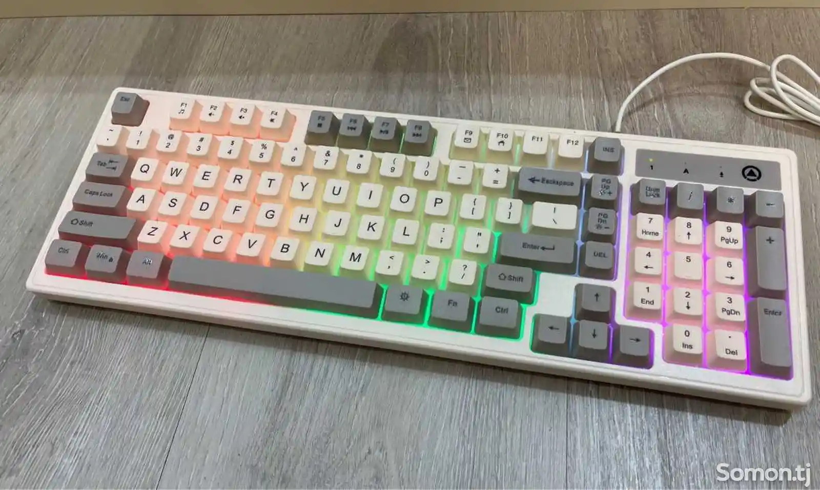 Игровая клавиатура K800 RGB-2
