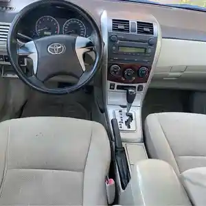 Toyota Corolla, 2013