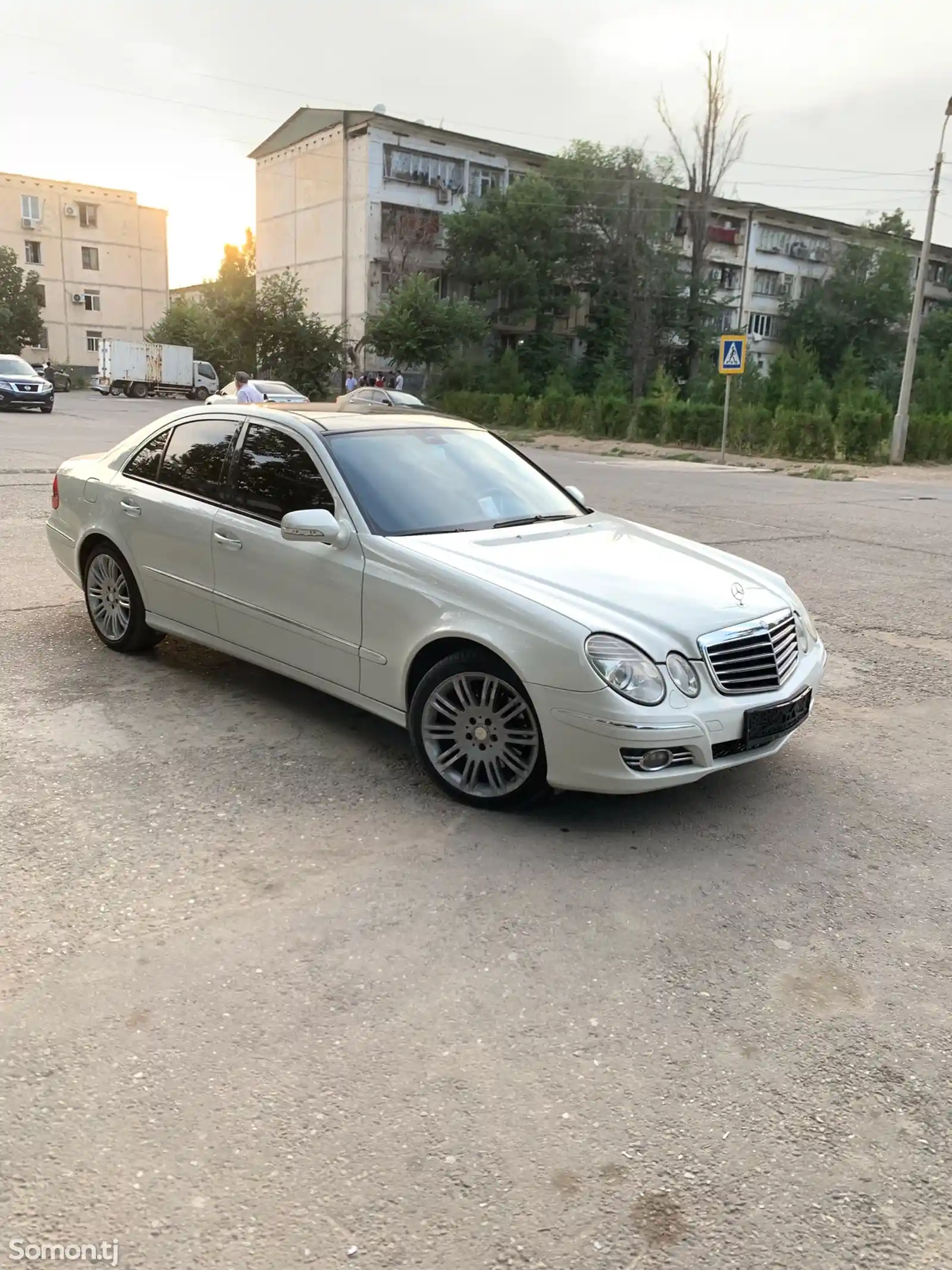 Mercedes-Benz E class, 2008-1