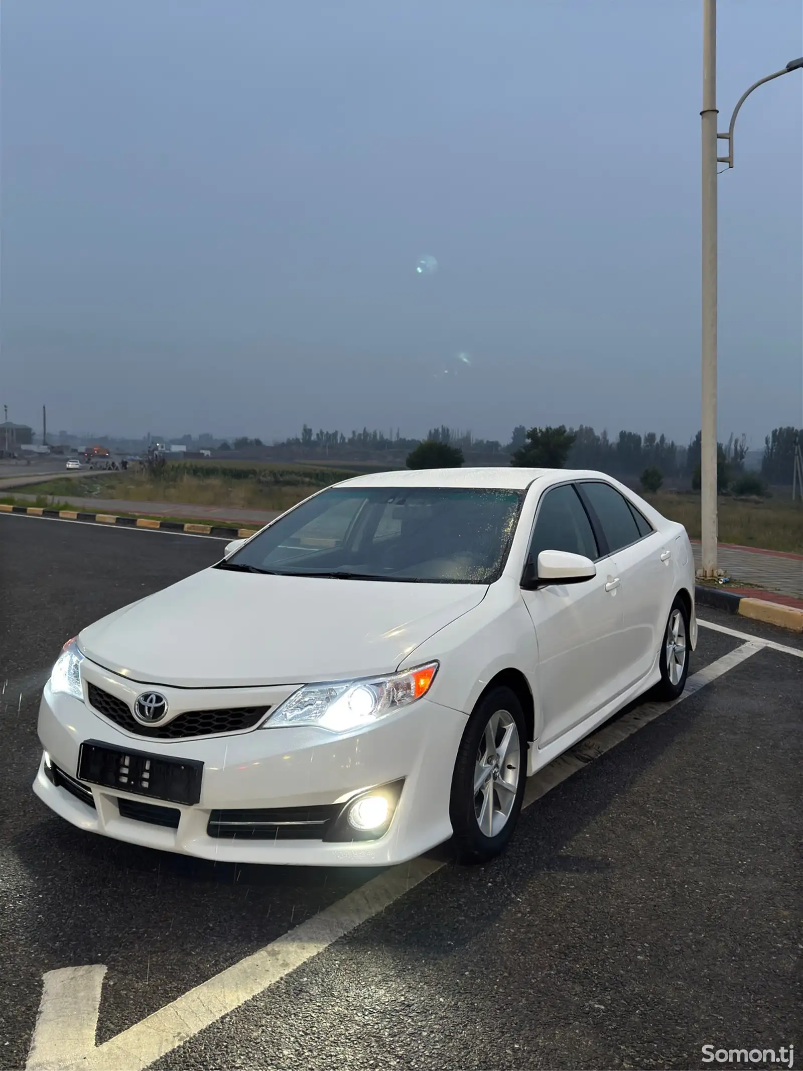 Toyota Camry, 2012-4