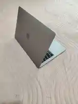 Ноутбук MacBook air 2019 i5-4