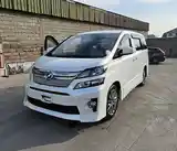 Toyota Vellfire, 2014-12