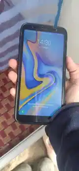 Samsung Galaxy J6-4