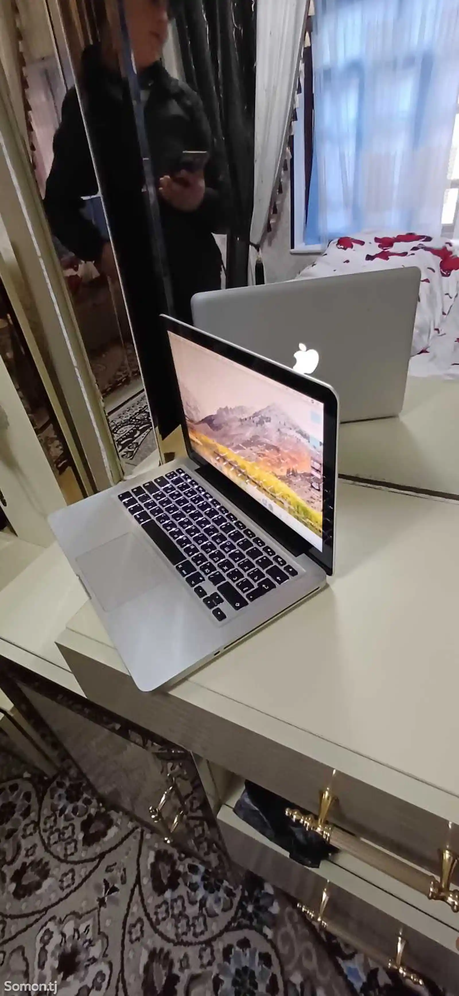 Ноутбук MacBook Pro-1