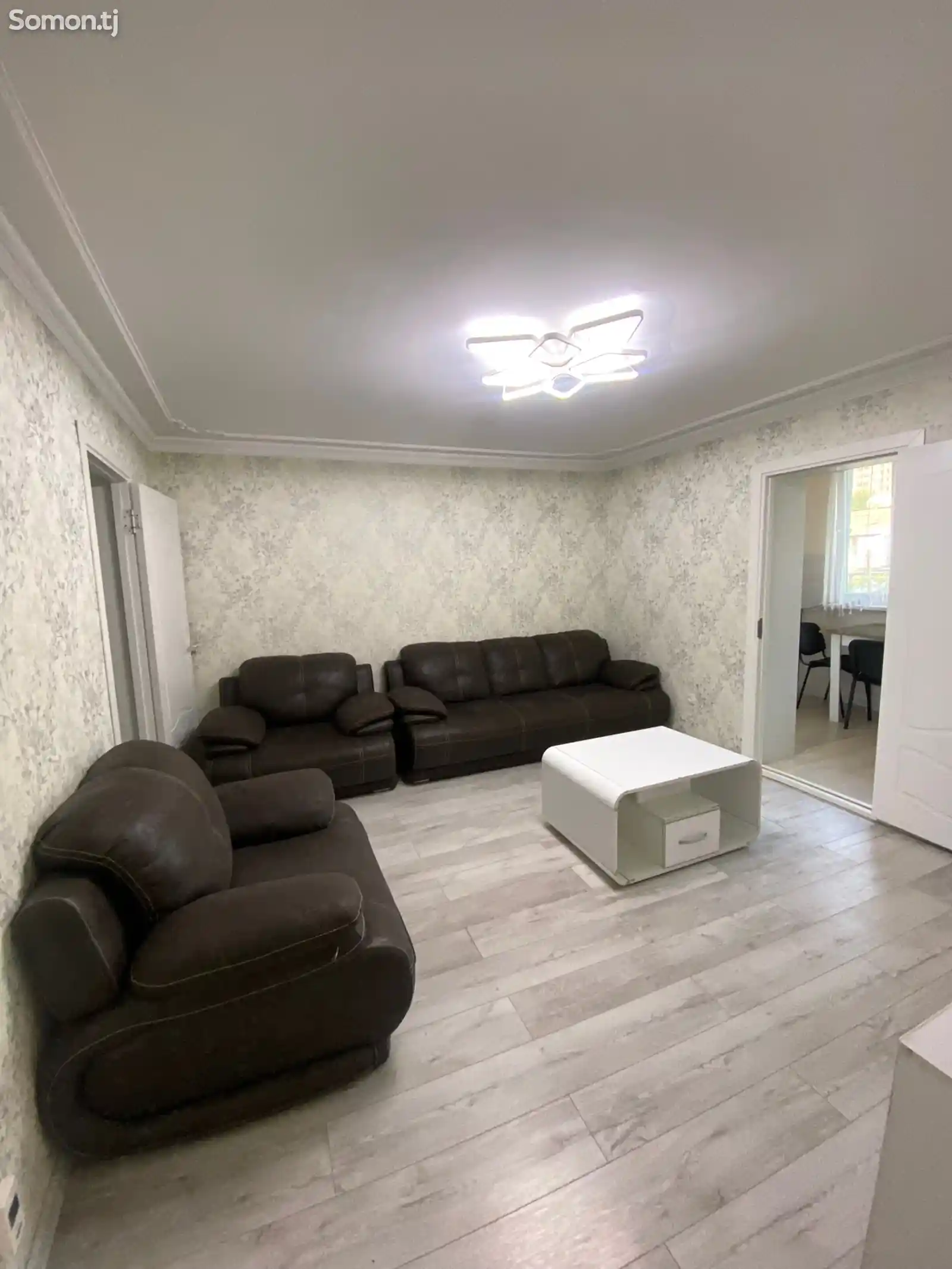 3-комн. квартира, 3 этаж, 70 м², Универмаг-5