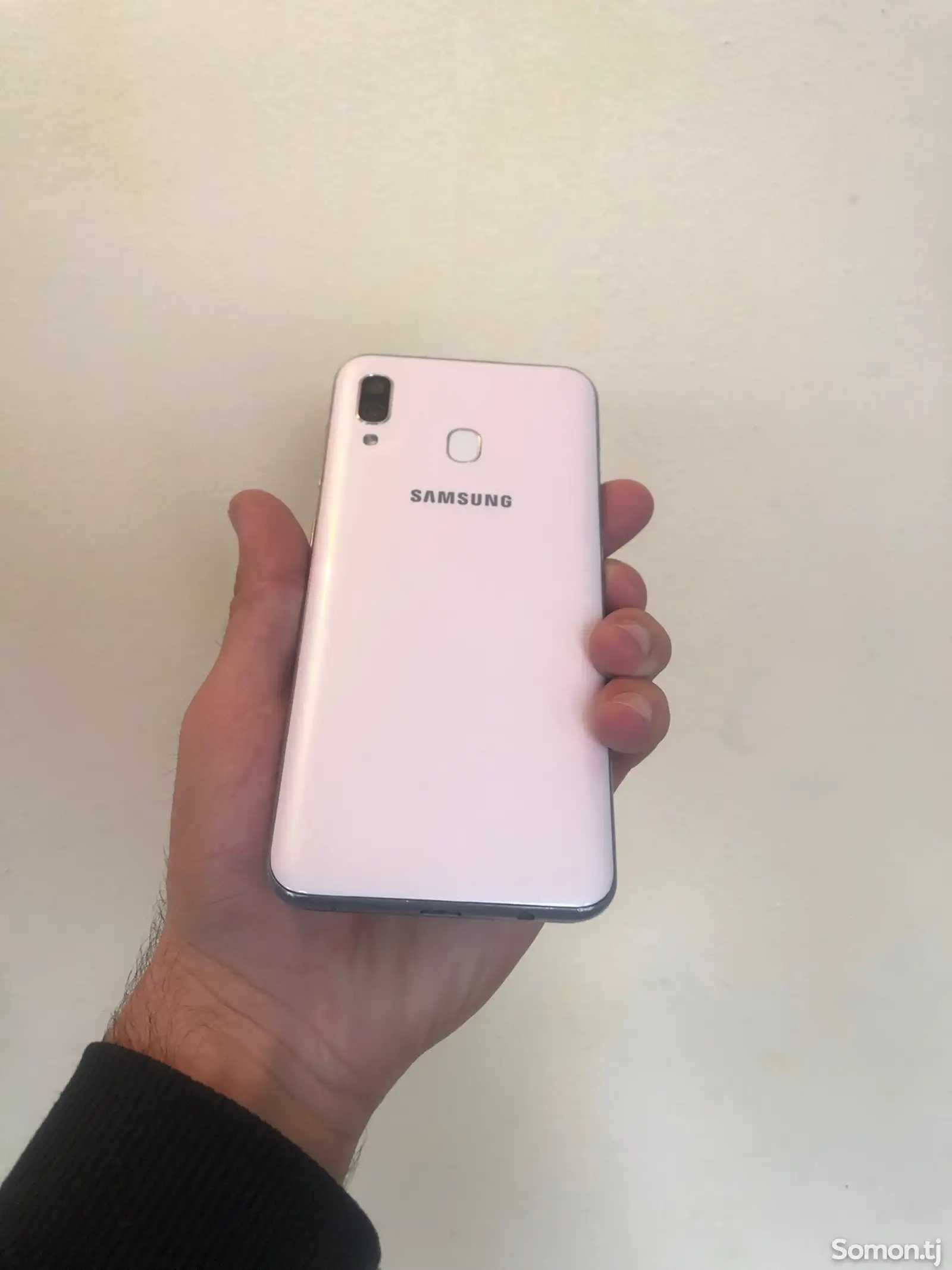 Samsung Galaxy A30-1