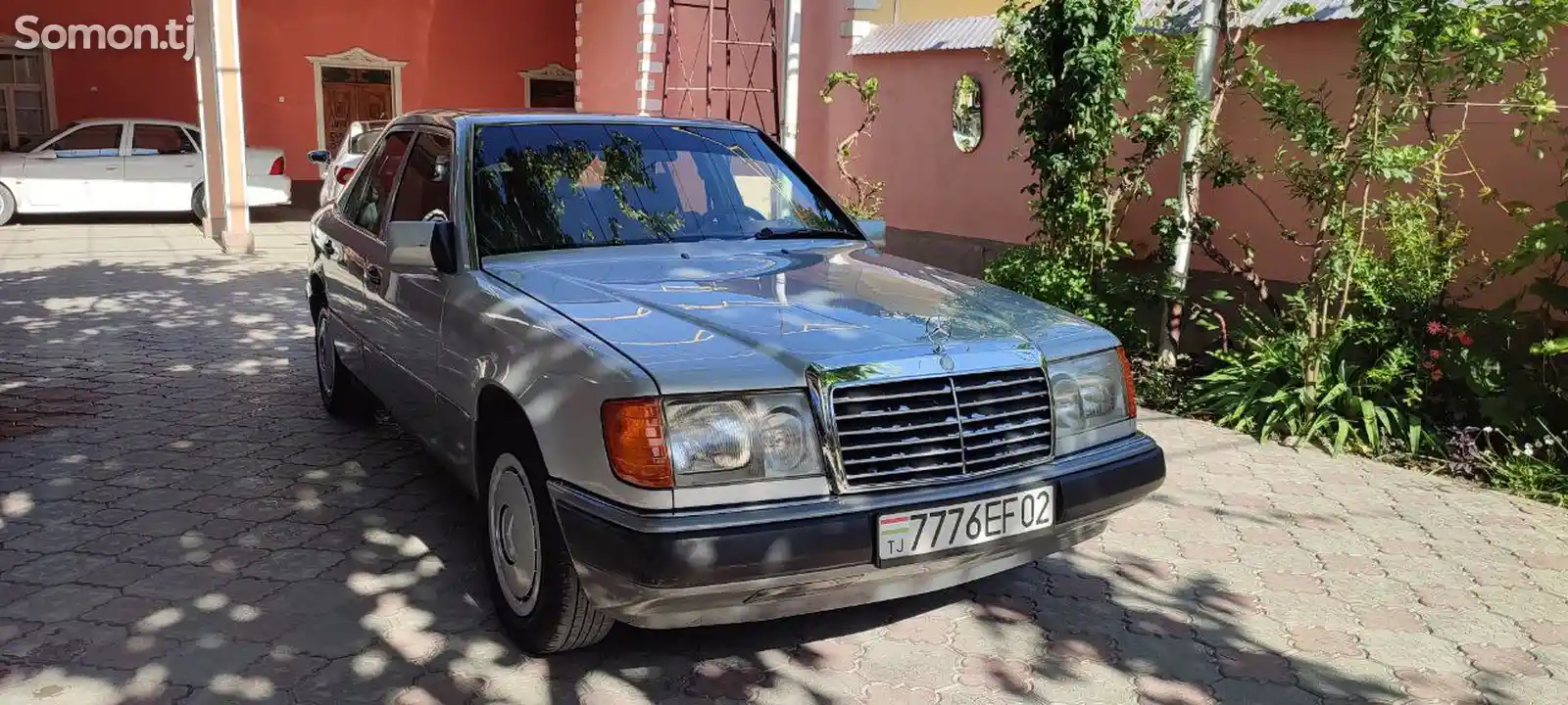 Mercedes-Benz W124, 1993-2