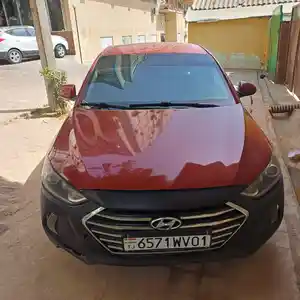 Hyundai Elantra, 2017