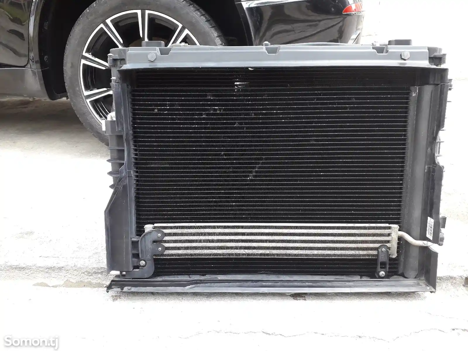 Радиатор охлаждения двигателя от BMW E60-2