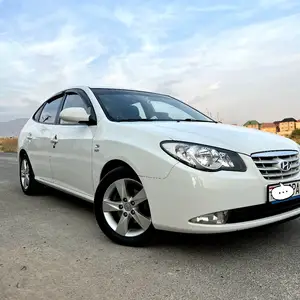 Hyundai Avante, 2010